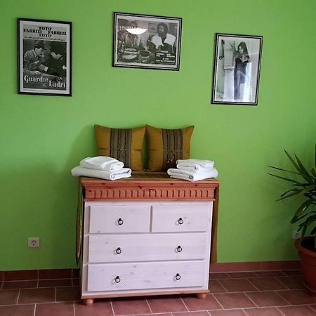 Hering Fewo I Apartment Terrace Wiek auf Rügen Eksteriør billede